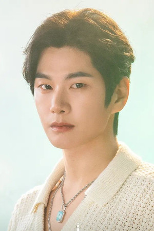 Lee Yi-kyung portrait