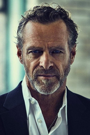 Steven Lyon portrait
