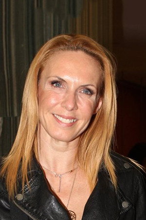 Evelina Papoulia portrait