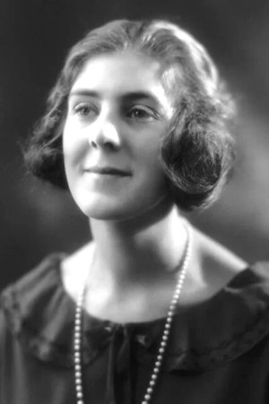 Cicely Courtneidge portrait