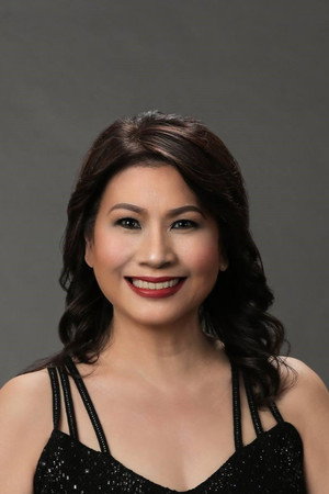 Rebecca Chuaunsu portrait