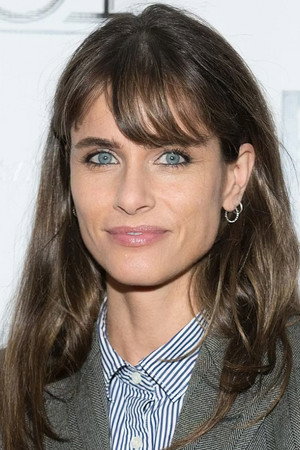 Amanda Peet portrait