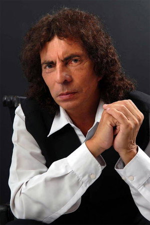 Alejandro Dolina portrait