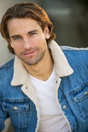 Skyler Hart portrait