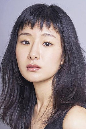 Hyunri portrait