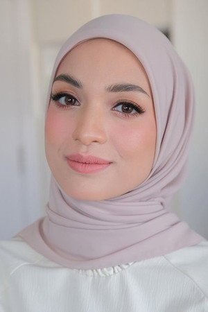 Amyra Rosli portrait