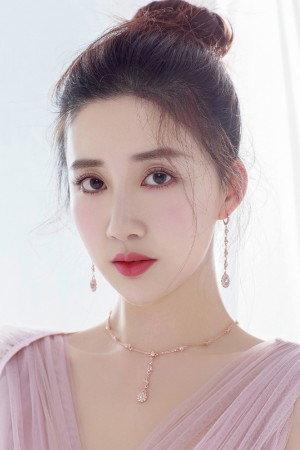 Maggie Chen portrait