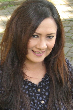 Wenny Rosaline portrait