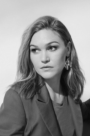 Julia Stiles portrait