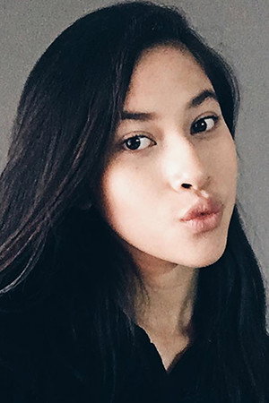 Eyra Hazali portrait