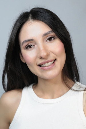 Nihayet Şahin portrait