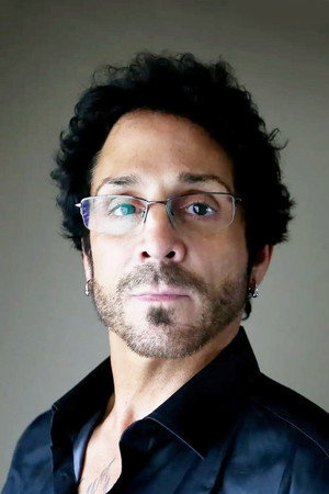 Deen Castronovo portrait