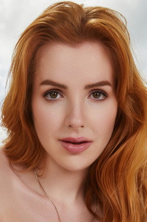 Scarlett Jones portrait