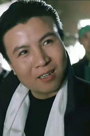 Degang Huang portrait