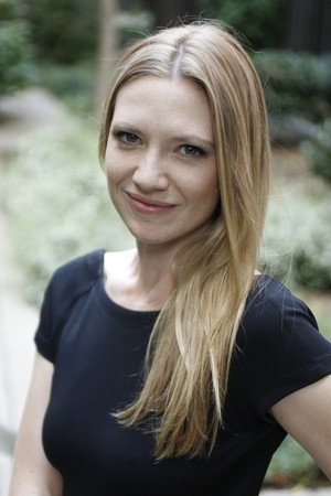 Anna Torv portrait