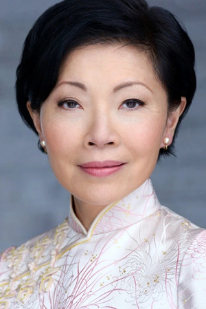 Elizabeth Sung portrait