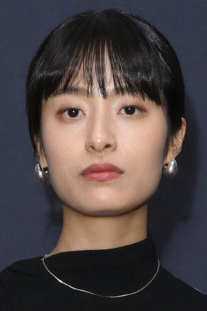 Bella Kim portrait