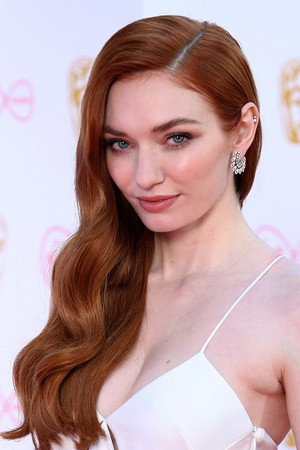 Eleanor Tomlinson portrait