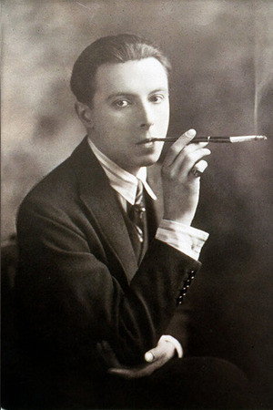Erté portrait
