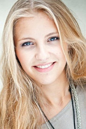 Cynthia Cosima portrait