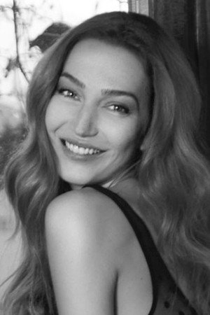 Elena Thomopoulou portrait