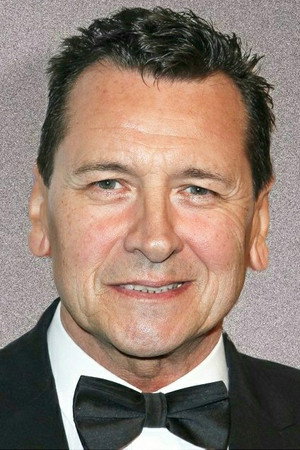 Mark Lindsay Chapman portrait