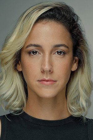 Camila Márdila portrait