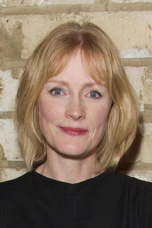 Claire Skinner portrait