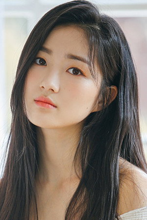 Kim Hye-yoon portrait