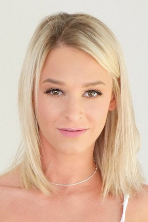 Emma Hix portrait