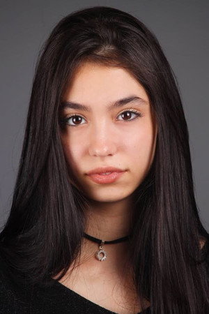 Nilsu Yılmaz portrait