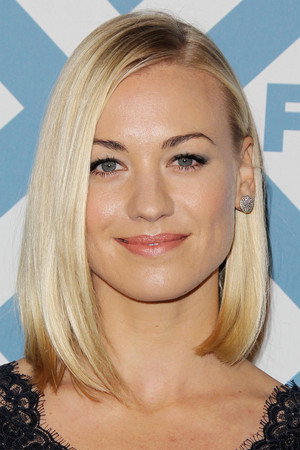 Yvonne Strahovski portrait