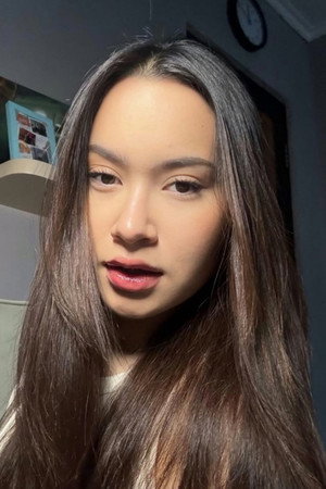 Satine Zaneta portrait