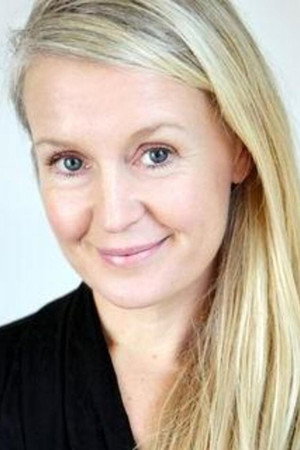 Arabella Arnott portrait