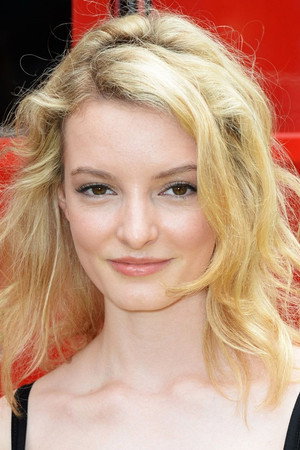 Dakota Blue Richards portrait