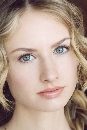 Caitlin Thompson portrait