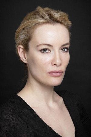 Gamze Özçelik portrait