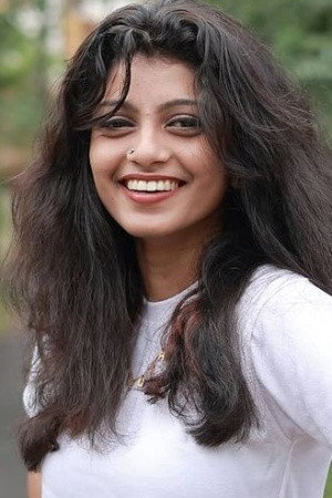Shruthi Rajanikanth portrait