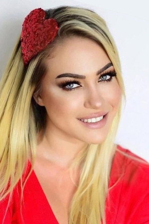 Yeliz Yeşilmen portrait