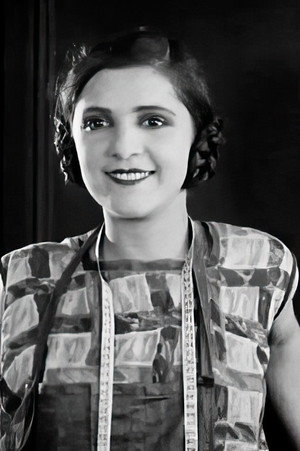 Flore Deschamps portrait