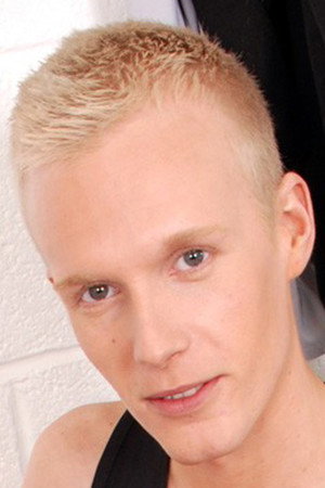 Lex Blond portrait