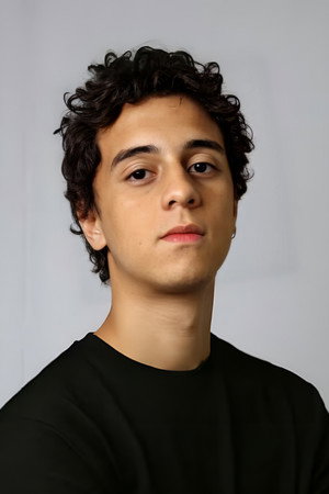 Theo Salomão portrait