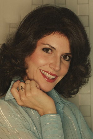 Elisa Fernandes portrait