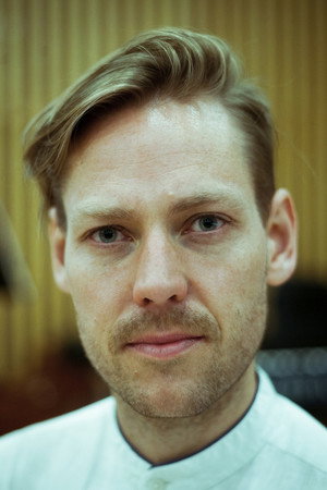 Robert Ames portrait