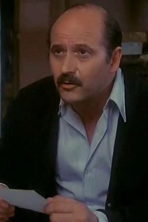 Agustín González portrait