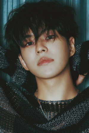 Yoon Jae-hyuk portrait