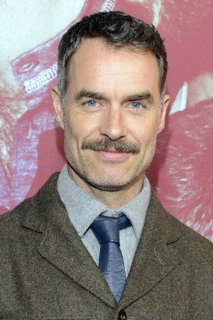 Murray Bartlett portrait