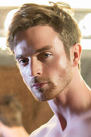 Linus Gray portrait