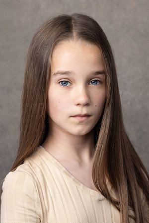 Alisha Weir portrait