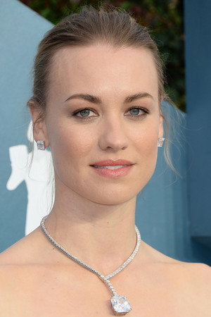 Yvonne Strahovski portrait